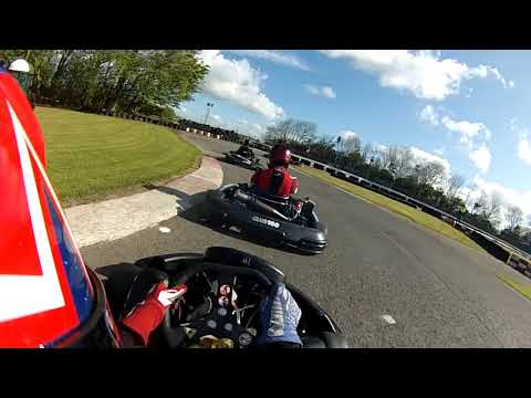 NIKI RICHARDSON CLUB100evo 7 OVERTAKES IN 1 LAP. LLANDOW