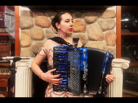 OTTACUBII72BKBL - Black Saphire Ottavianelli Cub II Piano Accordion LMM 30 72 $3799