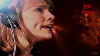 Iris DeMent ~  Hotter Than Mojave in My Heart ~ Baz