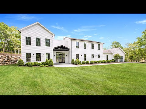 Brown Harris Stevens presents 257 Toppings Path  -  Sagaponack, NY