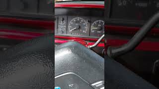 1990 Ford F-150 XLT Lariat - Start Up