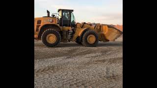 New Cat 982M moving washed aggregate