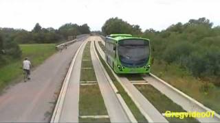 preview picture of video 'Cambridge to St Ives (Mis?) Guided Busway in first week of opening'