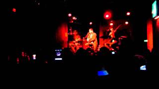 Dierks Bentley "The Woods" Acoustic Live