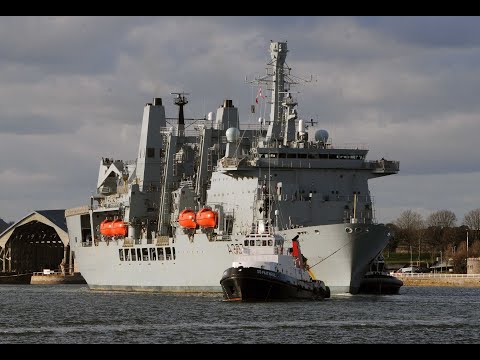 RFA FORT VICTORIA A387 LEAVES DEVONPORT NAVAL BASE AT DEVILS POINT - 25th January 2021