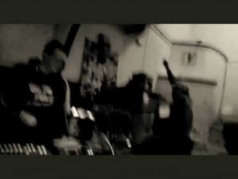 BUSH CHEMISTS FT. CULTURE FREEMAN LAST TUNE IN BRAZIL! @ JAVA