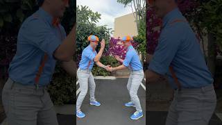 Download lagu Blippi TWIN Handshake Challenge! Best Friend Dance! #blippi #shorts mp3