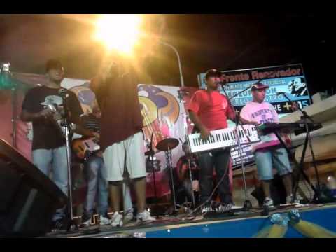 el akople en vivo en corso de pompeya 2015 merlo