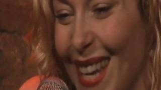 The Blower's Daughter - Anneke Van Giersbergen e Danny Cavanagh  - RJ - 06-06-10