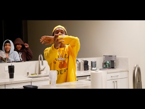 Bizzy Banks - T.O.T.T Freestyle [Official Music Video]