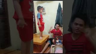 Download lagu prank melorotin celana lagi asik joget 🤭 mp3