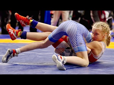 U13 Mai-Kätriin Mölder (EST) vs Mariia Nekrasova (UKR) 40kg. Women girls youth wrestling. B-cam-man