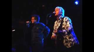 Robyn Hitchcock &amp; Peter Buck live at The Paradise, Boston, MA 4/24/13 &quot;So You Think You&#39;re In Love&quot;