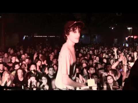 REDNEK - HELLO IAN (LIVE)