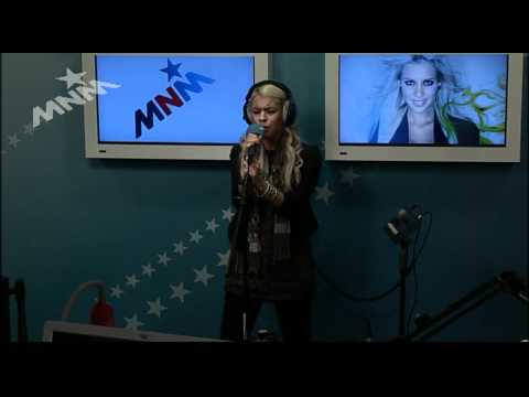 Jelle van Lasgo zong Tonight in De Grote Peter Van de Veire Ochtendshow.