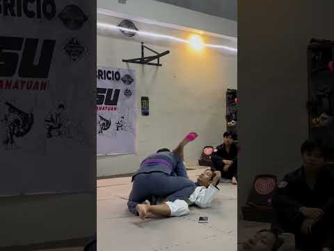 Duck under pass variant: feet placement and sequence by Coach Bricko