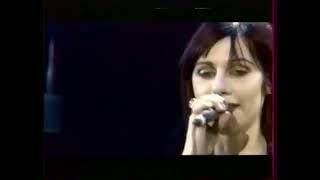 PJ Harvey - This wicked tongue (Live at Canal+, 2000)