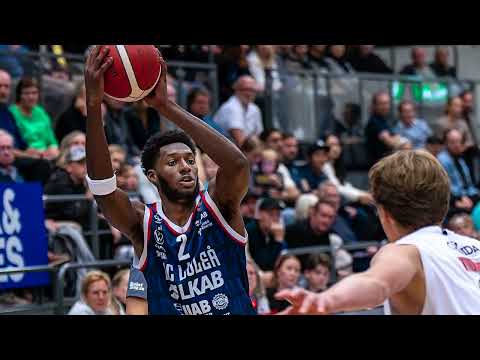 Mobilaris highlight of the game vs. Uppsala Basket: Travis Hensons alleyoop-dunk