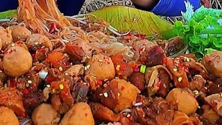 Mukbang: Eating a Giant Food Platter Alone | Braised Beef, Fish Balls & Spicy Stir-Fried Noodles