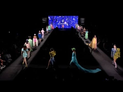 Paloma Suárez busca narrar sobre el crecimiento personal en su firma "Glow Up"