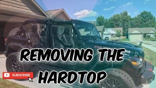 How to remove a Jeep Hard top for Beginners