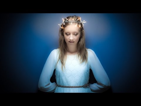 Balancing Flash with Fairy Lights: Take and Make Great Photography with Gavin Hoey: AdoramaTV.