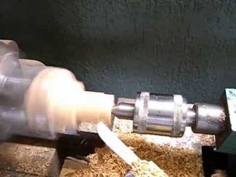 Tornitura del cannello della pipa