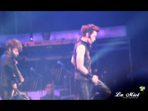 FANCAM 101224 JUNHO JYP NATION ITS RAINING