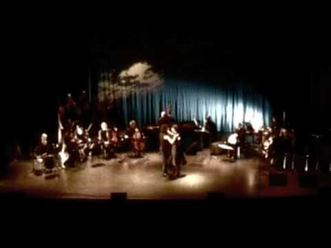  Chiche Núñez  and  Ester Duarte  are  dancing  to  the  tango  "  Tangata Del Alba  "