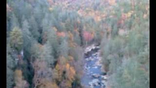 preview picture of video 'Linville Falls, NC - Chimney Overlook'