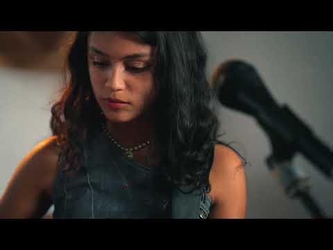 Honeyglaze and Fat Possum Records