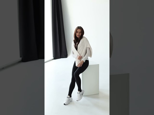 Чоботи жіночі шкіряні байка хутро 592641 Чорний Кросівки жіночі сітка 594539 Білі