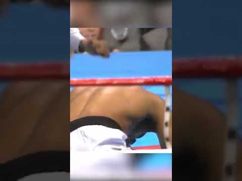 Roy Jones Jr. called it an early night with his second-round TKO over Thomas Tate 💨