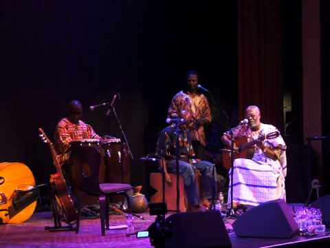 Koo Nimo in Chicago, 2012.MP4