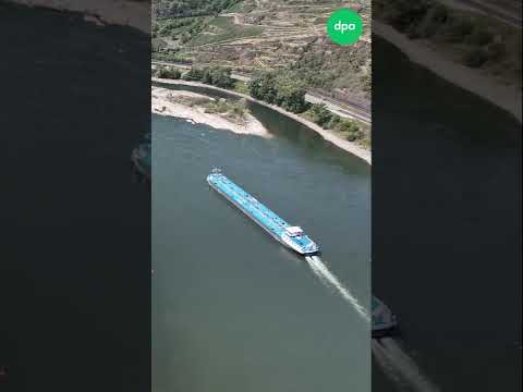 Video Thumbnail: Rekord-Niedrigwasser am Rhein erschwert Schifffahrt