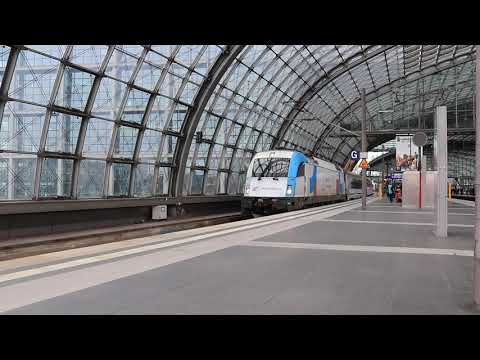 EC 57 "Wawel" (Berlin - Krakow) leaving Berlin Hbf
