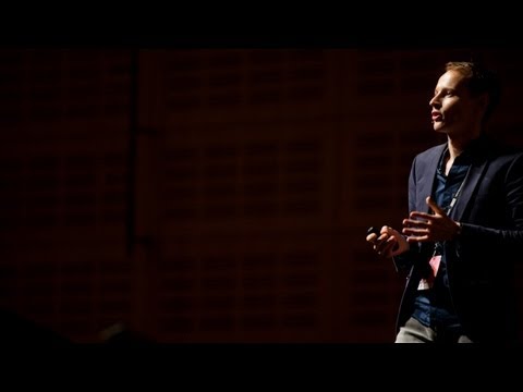 Daan Roosegaarde on creating techno poetry
