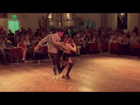 Carolina Giannini y Mario Rizzo y Mauro Caiazza - Freestyle Tango Tanghetto LIVE @ Salon Canning