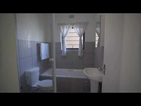 Candlewood Crescent video tour 3