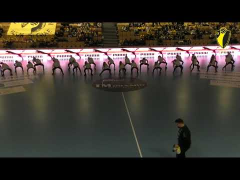 Attitude69 dansar i pausen i matchen mellan Eslövs IK och OV Helsingborg