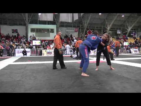 Camila Dahi e Thais Mesquita