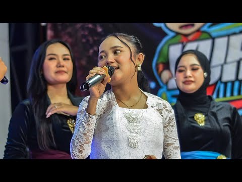 YANG LAGI VIRAL LAGU BULAN - DHEA GEMOI FEAT FILY KURCACI LIVE SHOW ANGKRINGAN TEH ITA