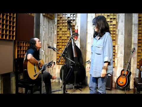 Thể hiện bởi Ngọc Thanh