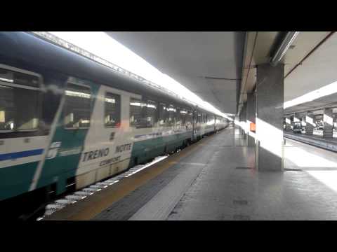 L'urlo dell'E656.018 in partenza da Napoli Centrale