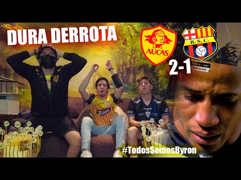 2 HINCHAS DE BARCELONA VS UN HINCHA DE IDV REACCIONAN AL BSC VS AUCAS