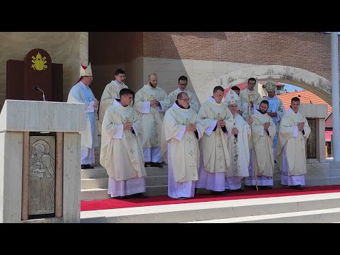 Izdvojeno - Kardinal Josip Bozanić zaredio desetoricu svećenika u Mariji Bistrici