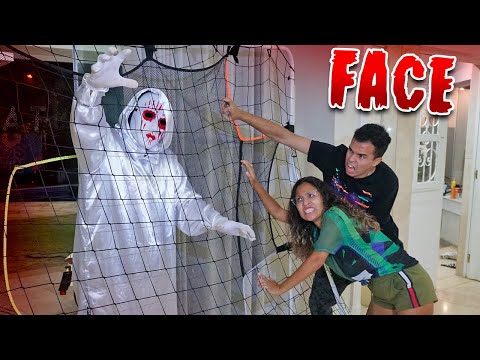 EXPULSAMOS O FACE DA MANSÃO PELA PRIMEIRA VEZ! - ELES FICARAM COM MEDO!