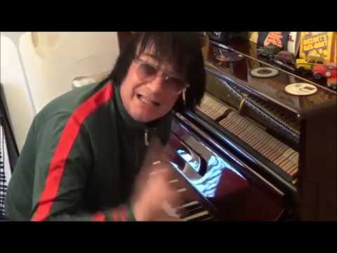 ESSENTIAL BOOGIE WOOGIE PIANO TIPS & TRICKS