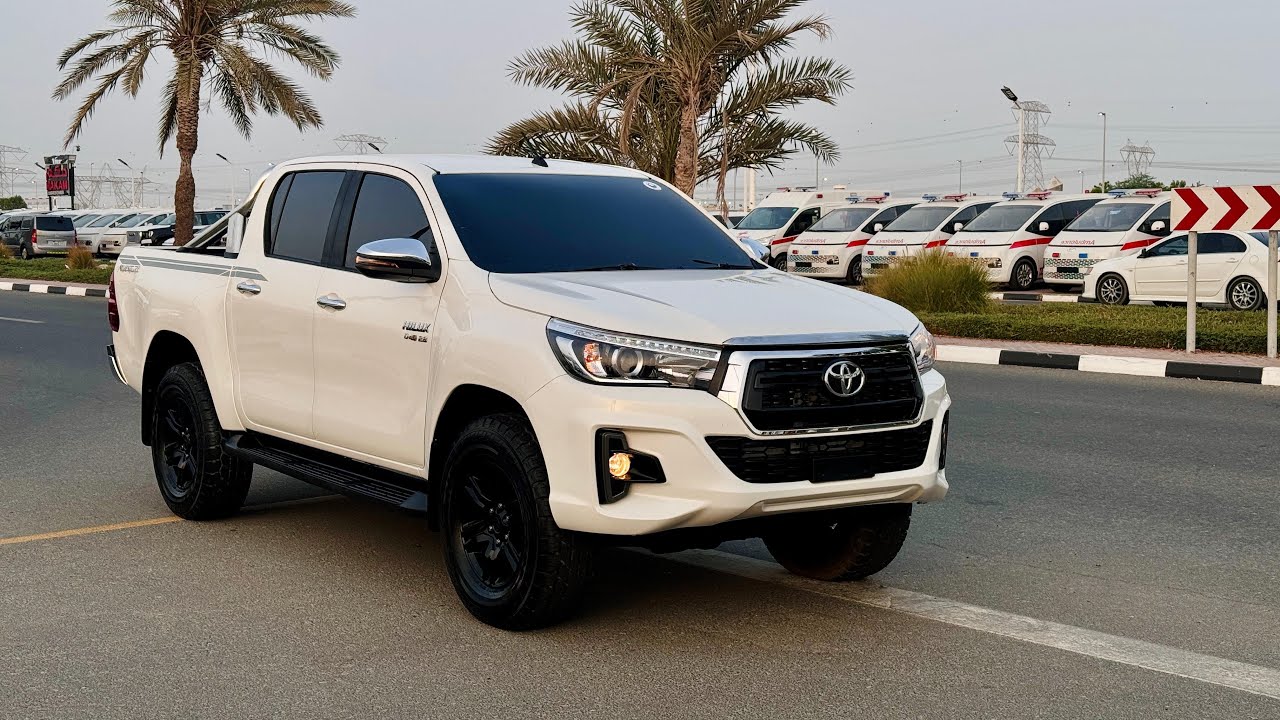 Toyota Hilux PREMIUM CONDITION | IRON ROLL BAR | RHD | 2017 | 2.8L DIESEL | ELECTRIC SEAT video