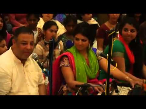 Kirtan by Gaura Mani Mataji | Chanting of Mahamantra - Hare Krishna Hare Rama